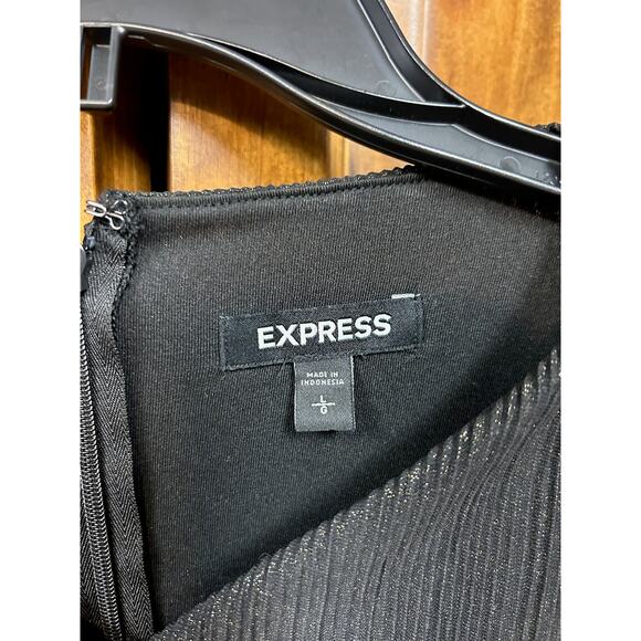 Express Large Knee Length metallic Gllittery Dress - Picture 3 of 4